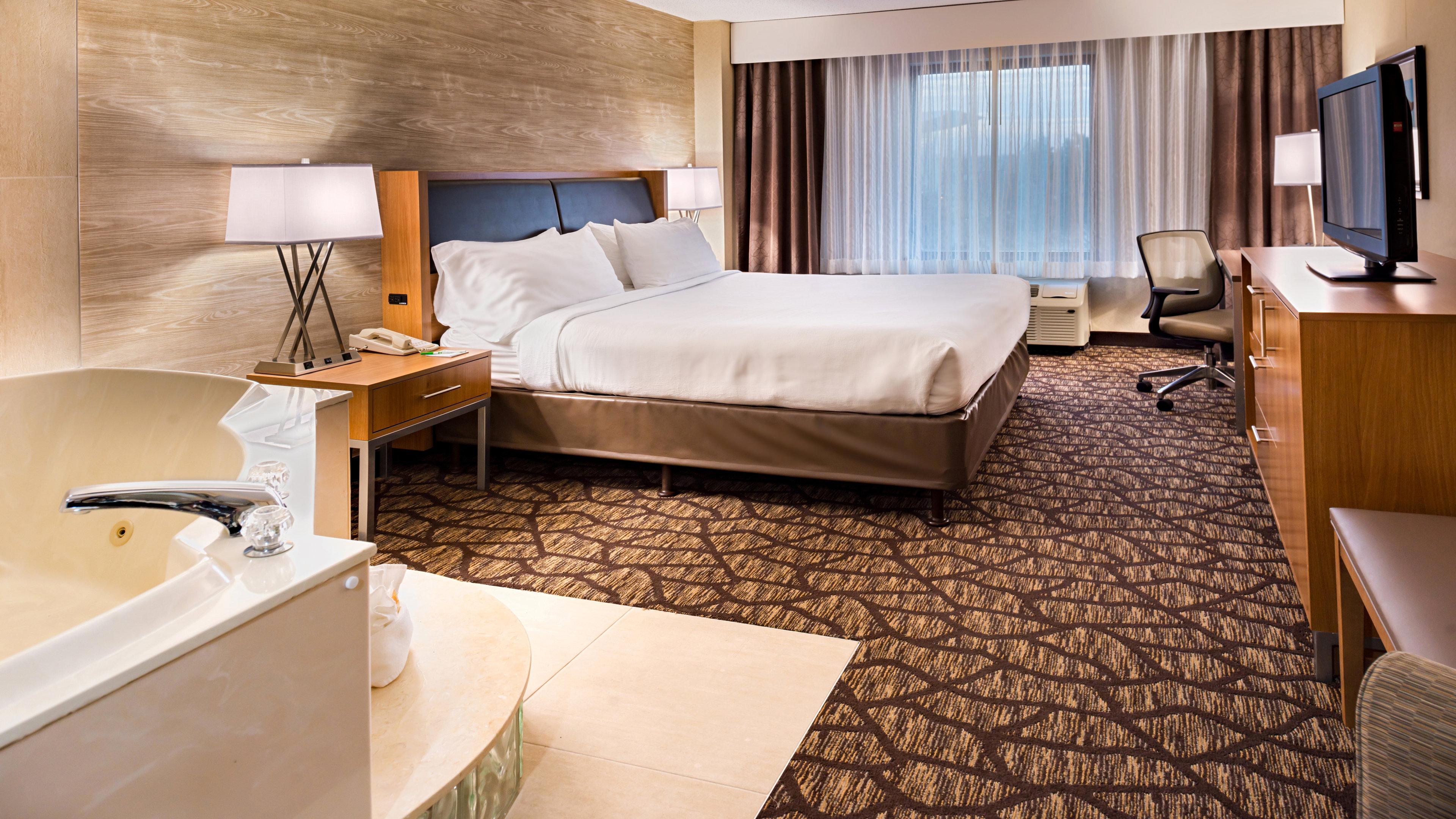 Holiday Inn Hotel & Suites Warren By Ihg Bagian luar foto