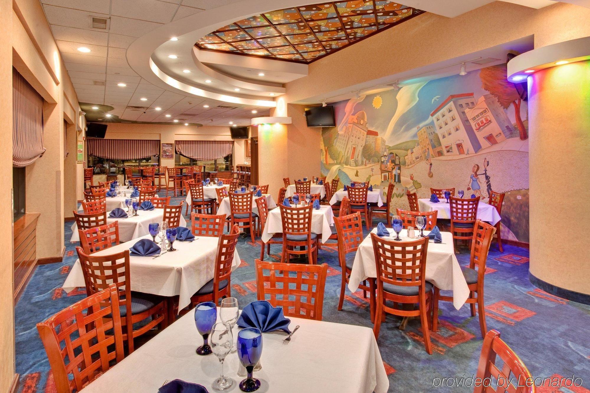 Holiday Inn Hotel & Suites Warren By Ihg Bagian luar foto